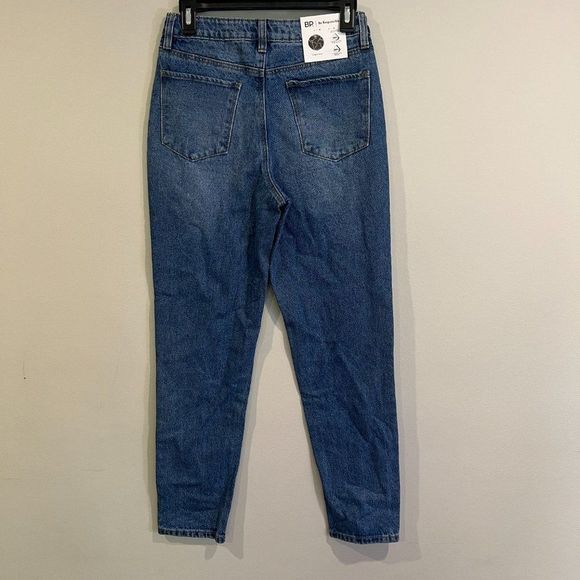 NWT BP Boho Denim Mom Jeans with Iron-On Patches (26) - Picture 4 of 7